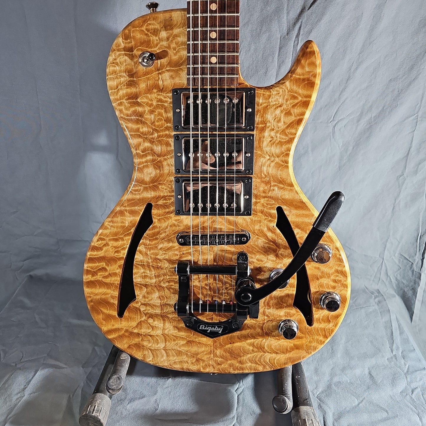 Curly Maple single cutaway