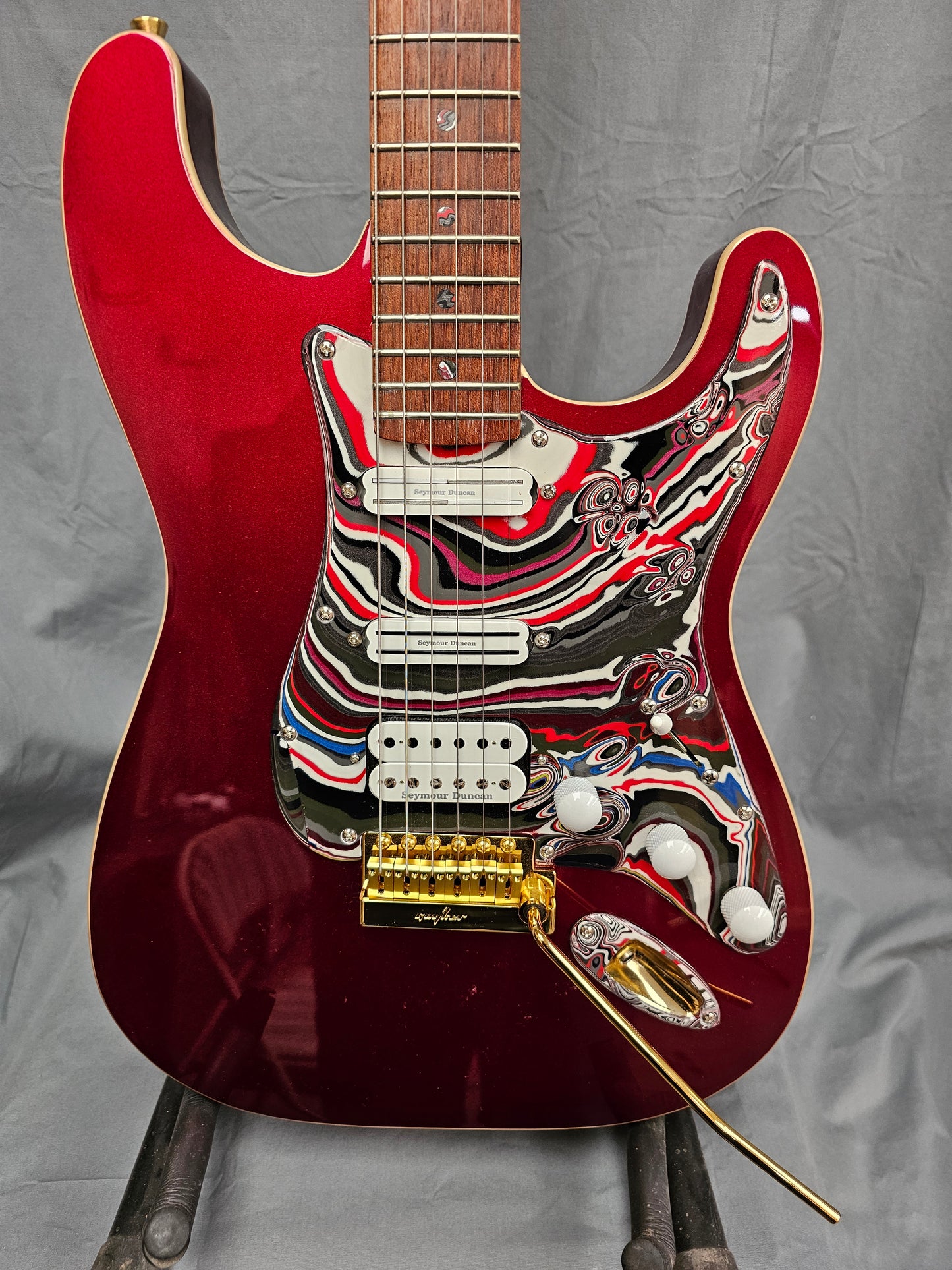 Red strat style